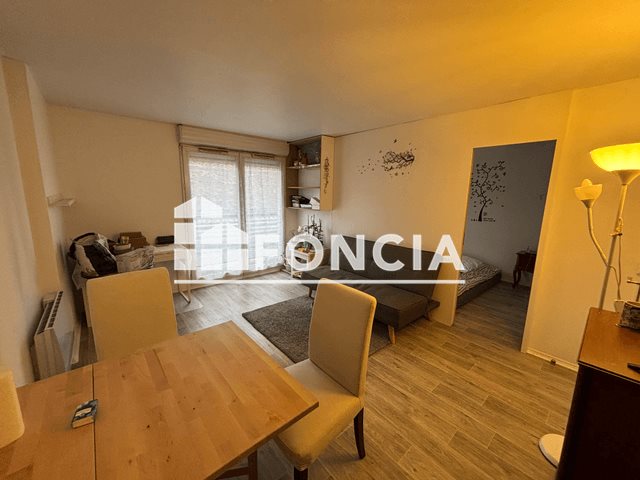 Appartement à louer, 33m², Trappes