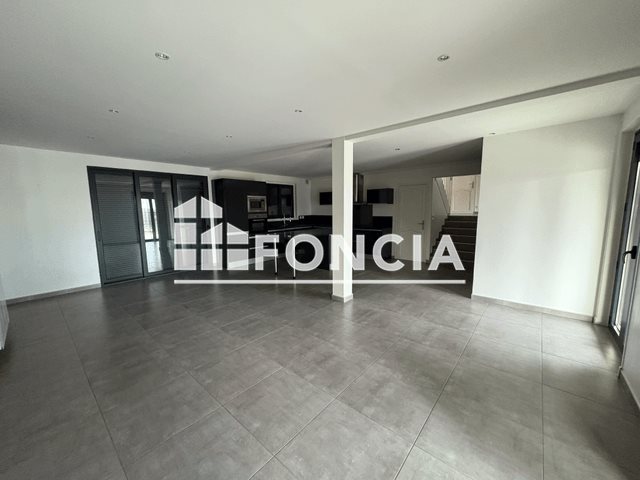 Maison à louer, 133m², Saint-Maurice-de-Gourdans