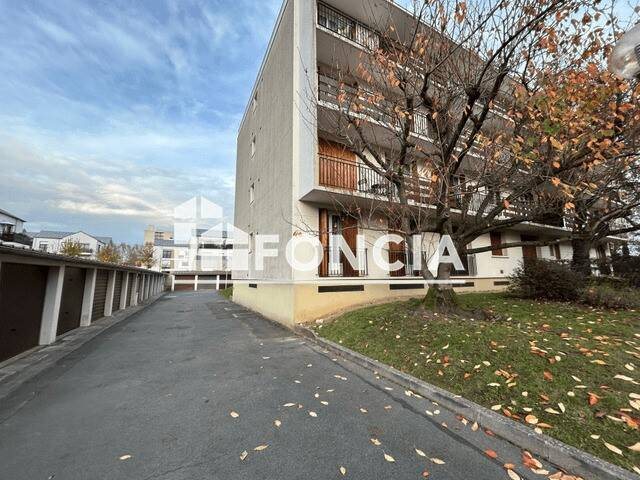 Appartement à louer, 45m², Beauchamp