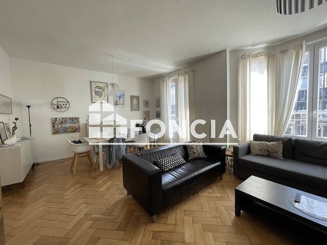 Appartement à louer, 78m², Lille