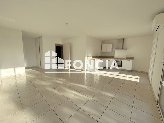 Appartement à louer, 69m², Vedène