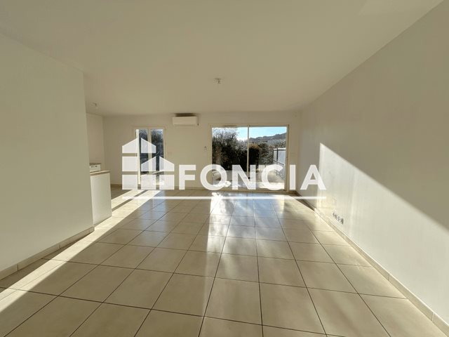 Appartement à louer, 69m², Vedène