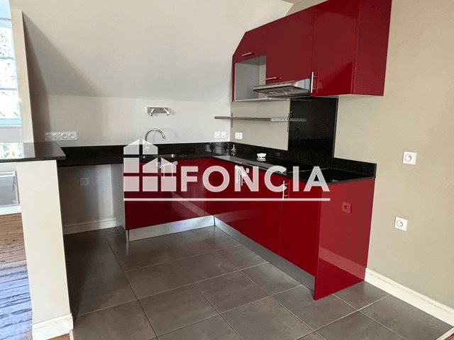 Appartement à louer, 77m², Dinan