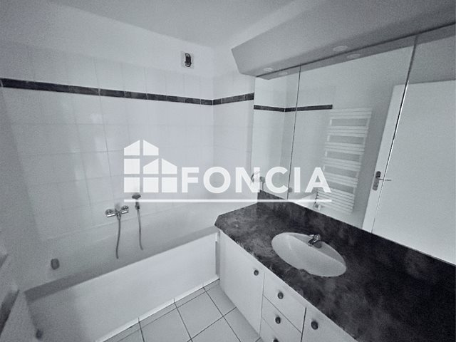 Appartement à louer, 32m², Suresnes