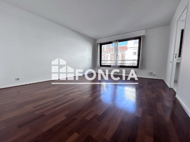 Appartement à louer, 32m², Suresnes