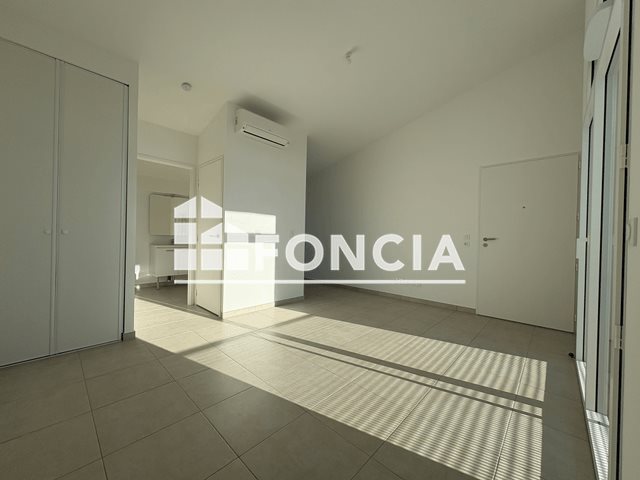 Appartement à louer, 28m², La Londe-les-Maures