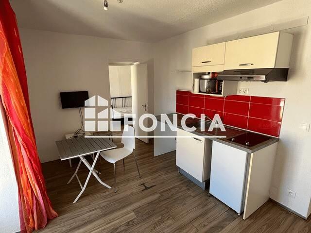 Appartement à louer, 29m², Nîmes