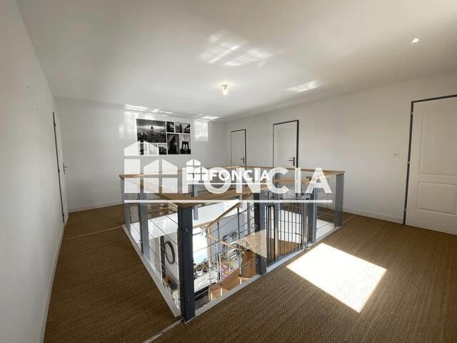 Maison à louer, 142m², Angliers