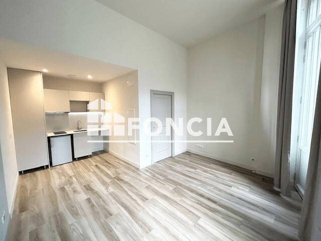 Appartement à louer, 23m², Saint-Etienne