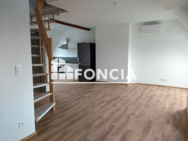 Appartement à louer, 81m², Ostwald