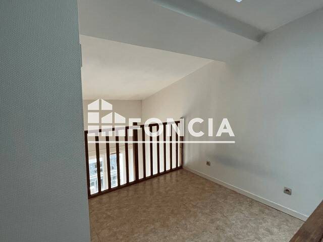 Appartement à louer, 32m², Saint-Etienne