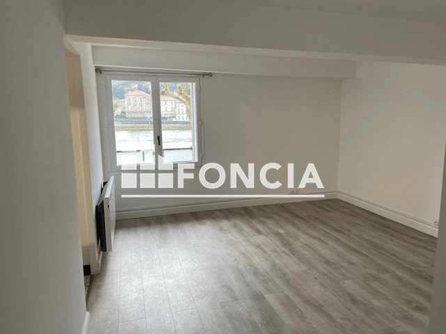 Appartement à louer, 66m², Tain-l'Hermitage