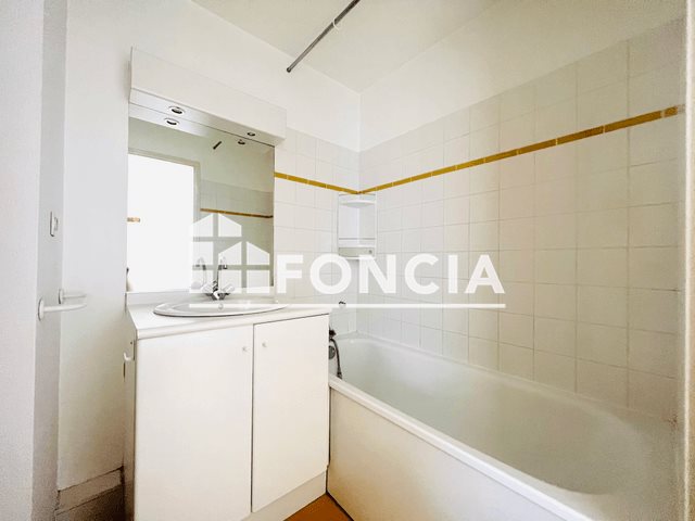 Appartement à louer, 19m², Saint-Etienne