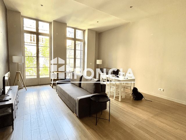 Appartement à louer, 82m², Saint-Etienne