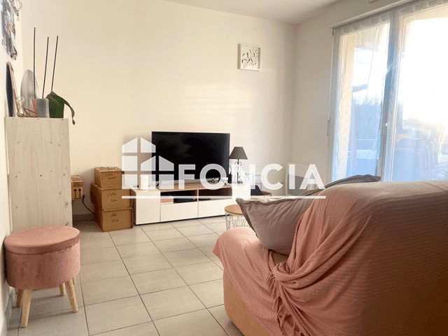 Appartement à louer, 37m², Saintes