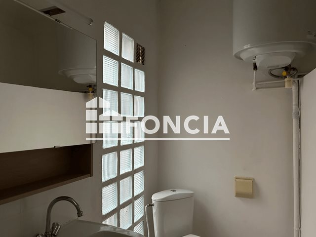 Appartement à louer, 32m², Nîmes