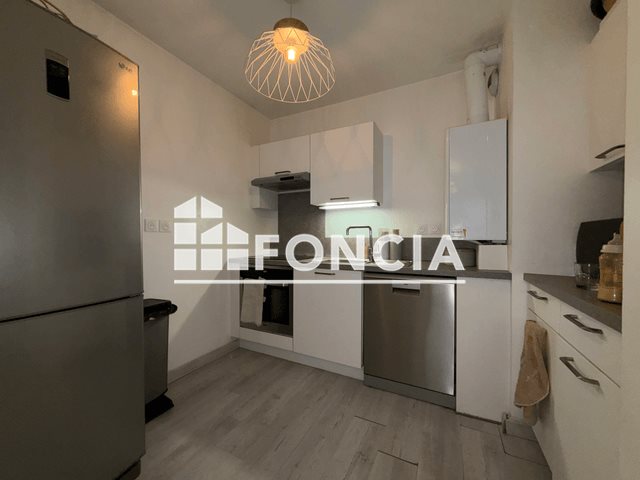 Appartement à louer, 83m², Vénissieux