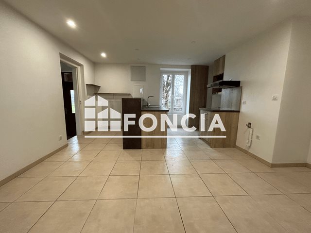 Maison à louer, 116m², Commelle-Vernay