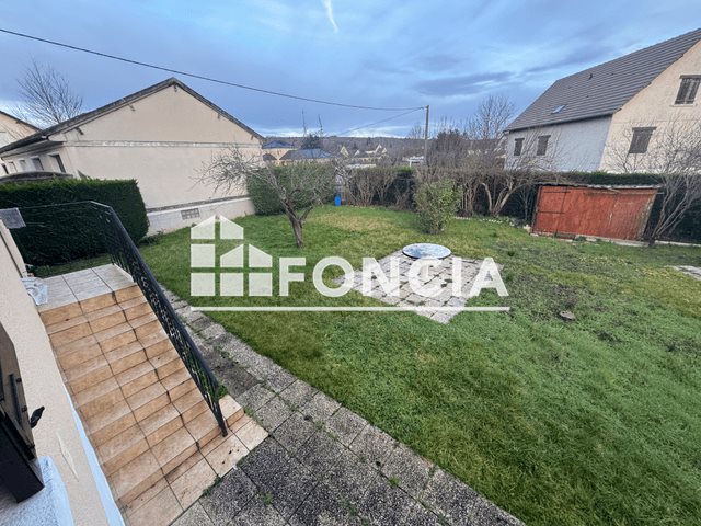 Maison à louer, 67m², Champs-sur-Yonne