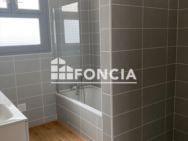 Appartement à louer, 117m², Lourdes