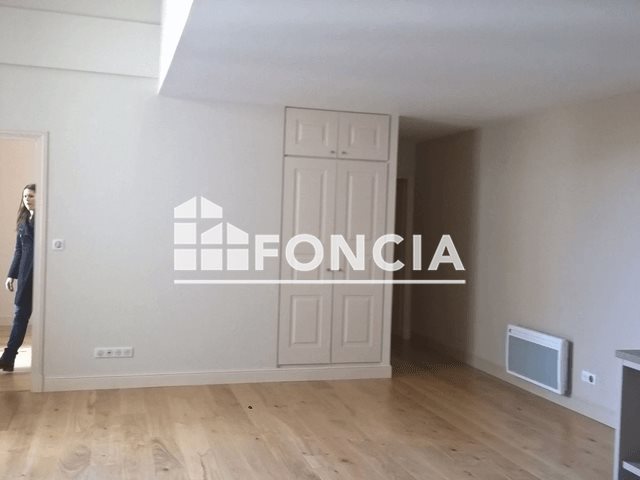 Appartement à louer, 54m², Nîmes