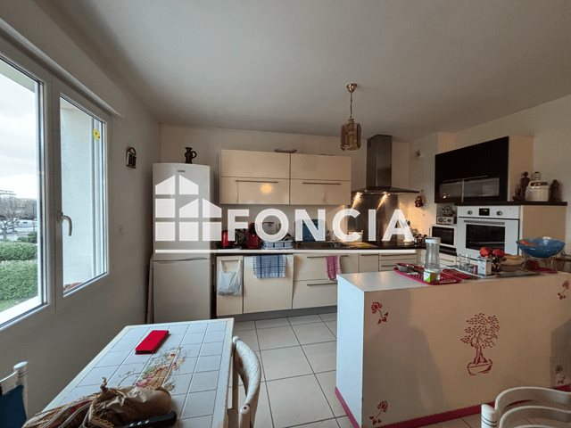 Appartement à louer, 70m², Orange