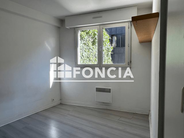 Appartement à louer, 45m², Paris 20ème