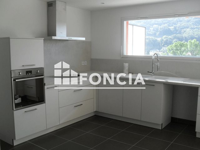Appartement à louer, 87m², Saint-Péray