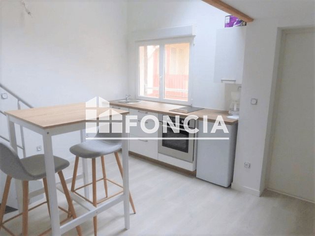 Appartement à louer, 16m², Roanne