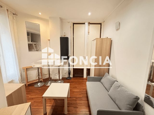 Appartement à louer, 17m², Paris 18ème
