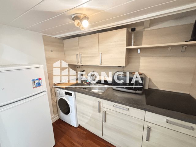 Appartement à louer, 17m², Paris 18ème