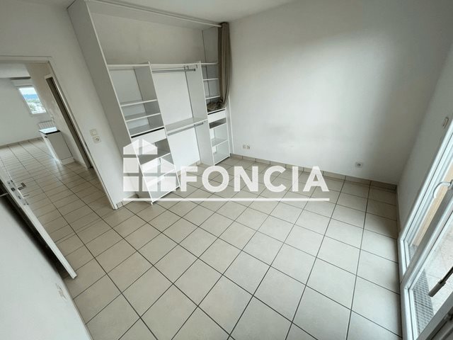 Appartement à louer, 77m², Décines-Charpieu