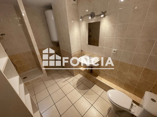 Appartement à louer, 77m², Décines-Charpieu