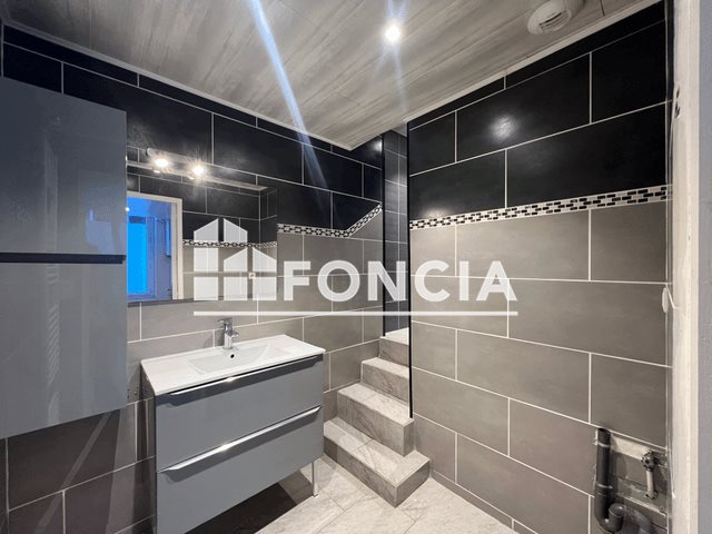 Appartement à louer, 45m², Saint-Etienne