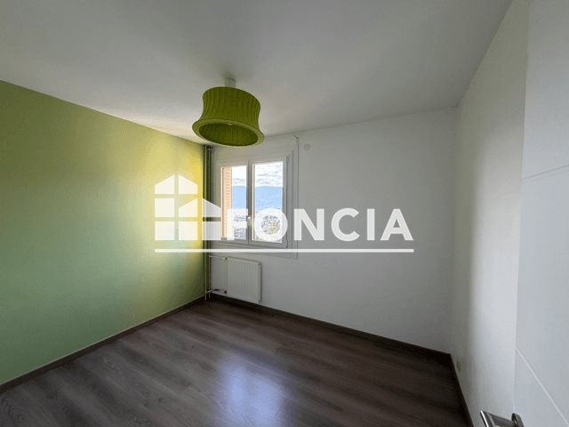 Appartement à louer, 71m², Domène