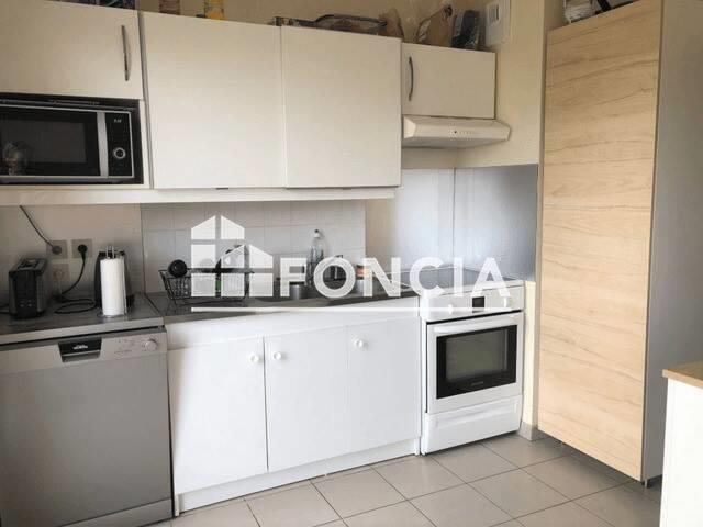 Appartement à louer, 72m², Saint-Sébastien-de-Morsent