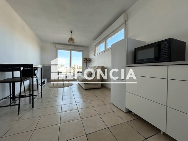 Appartement à louer, 39m², Nîmes