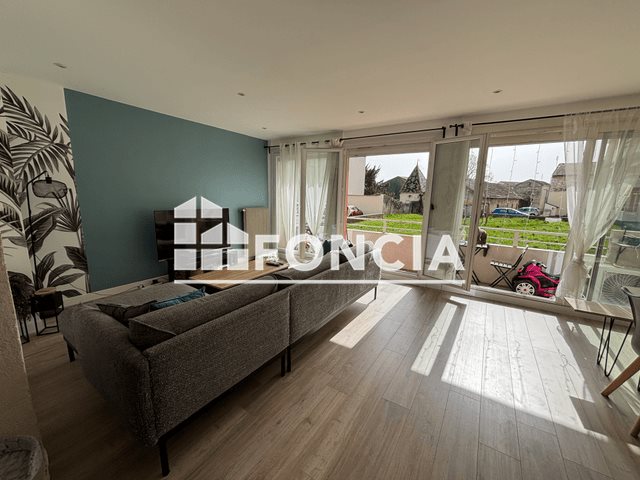 Appartement à louer, 74m², Donzère