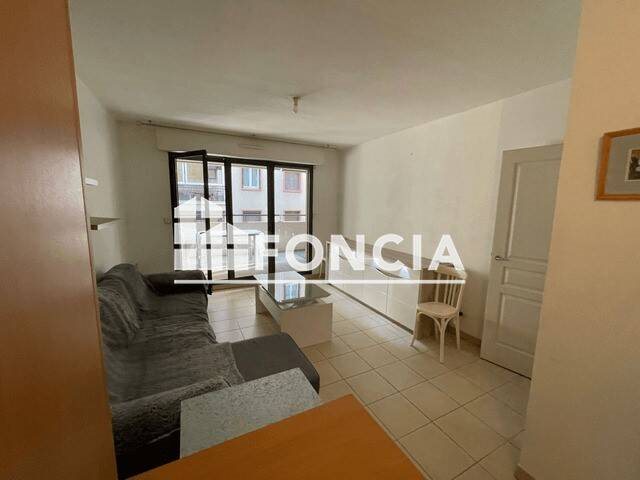 Appartement à louer, 42m², Nîmes