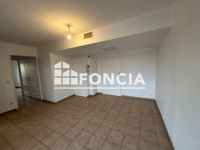 Appartement à louer, 37m², La Londe-les-Maures