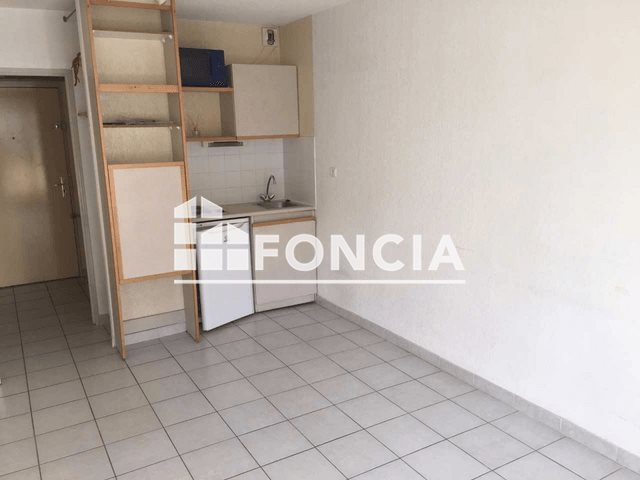 Appartement à louer, 17m², Marseille 5ème