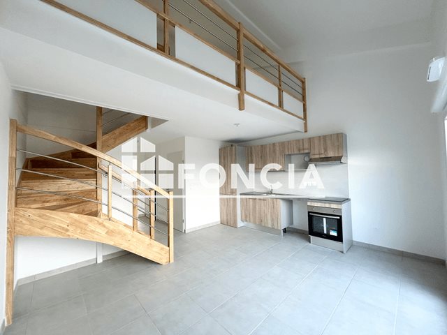 Appartement à louer, 61m², Roques