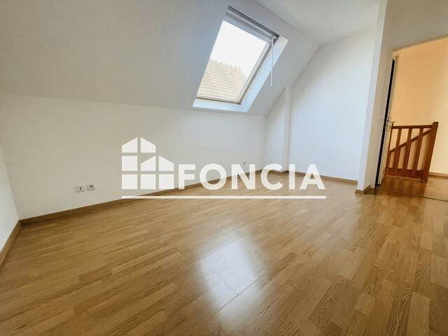 Appartement à louer, 80m², Groslay