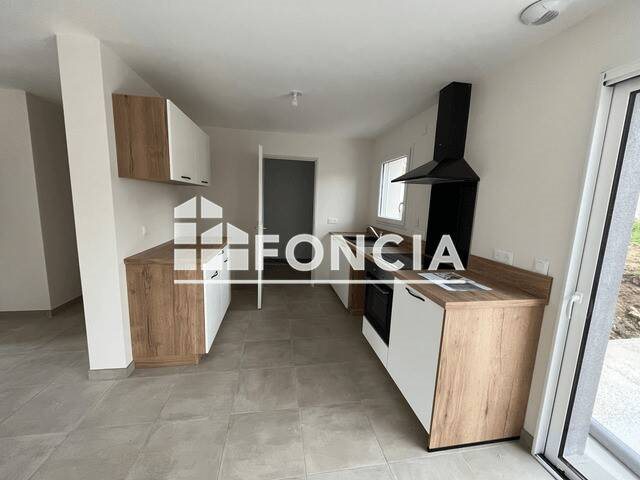 Maison à louer, 98m², Aunay-sous-Crécy