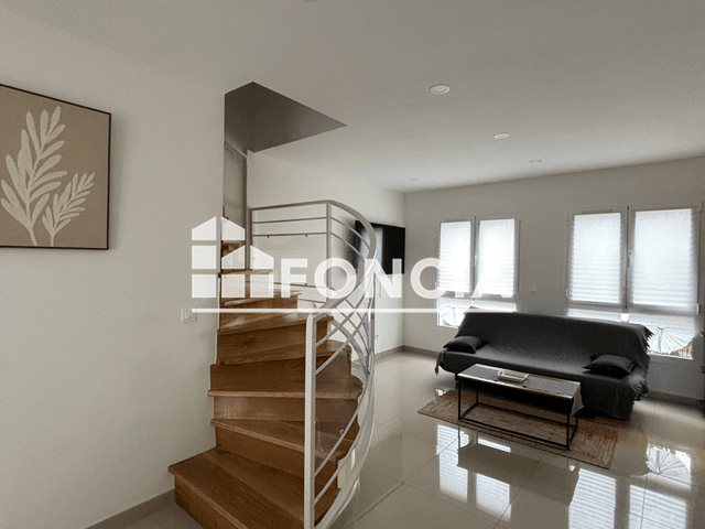 Appartement à louer, 63m², Stains