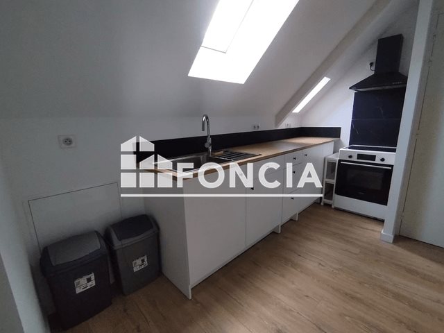 Appartement à louer, 69m², Plessala