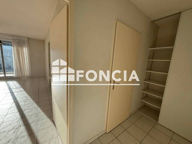 Appartement à louer, 34m², Venelles