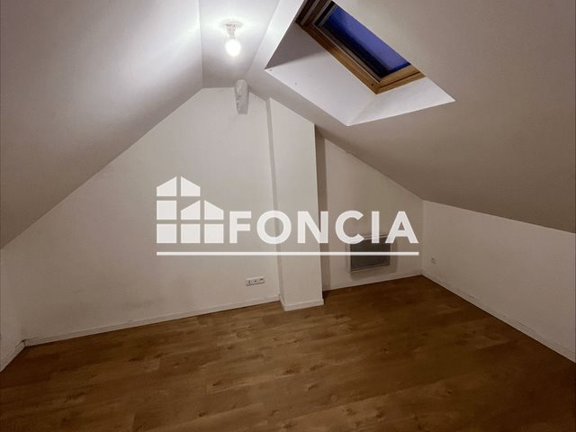 Appartement à louer, 54m², Egly