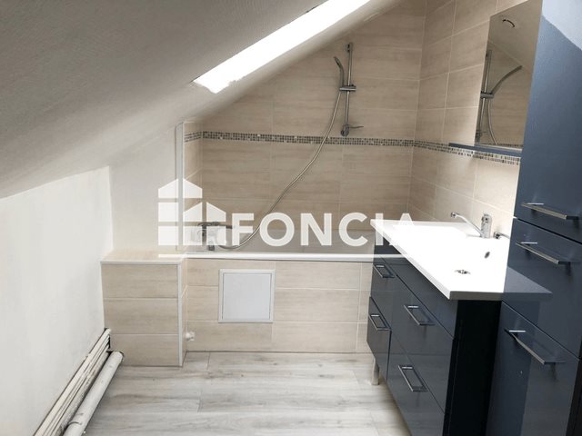 Appartement à louer, 62m², Saint-Max