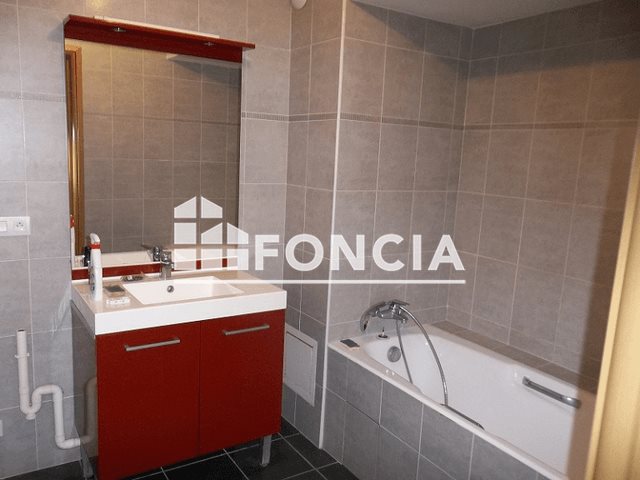 Appartement à louer, 69m², Challes-les-Eaux